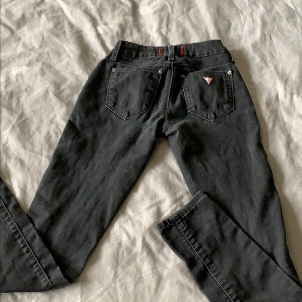 Guess size 24 Vintage Mid Rise Curvy Skinny Jeans